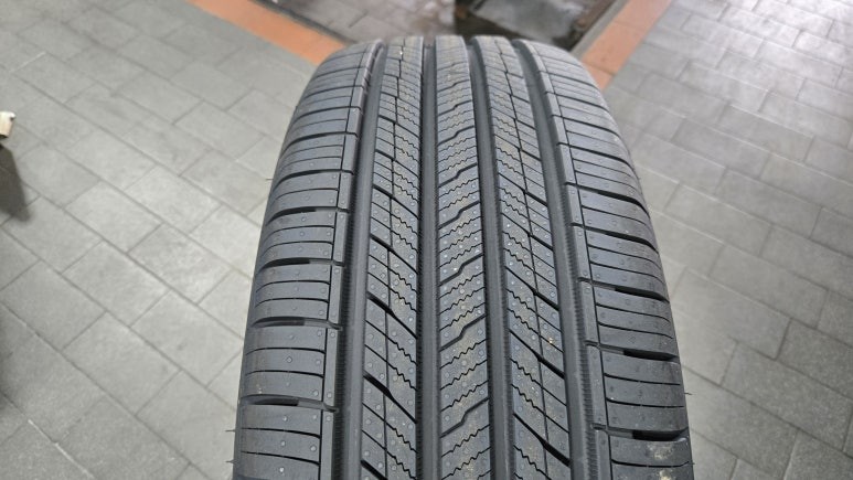 가리봉동 현대 팰리세이드 (245/60R18)-사계절내내 우수한 핸들링과 다양한 노면애서도 최적의 주행성능을 발휘해주는 한국타이어 다이나프로 컴포트 HPX / 서울 구로, 양천, 동작, 관악, 영등포, 부천, 안양