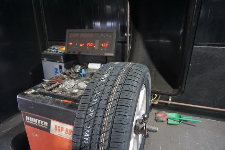 현대 싼타페 추천 타이어 교체비용 금호 크루젠 프리미엄 2555518 / 서울 구로, 양천, 동작, 관악, 영등포, 부천, 안양