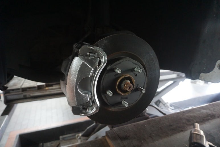 수입차 캠리 추천 편안한 승차감의 타이어 마제스티9 / 서울 구로, 양천, 동작, 관악, 영등포, 부천, 안양