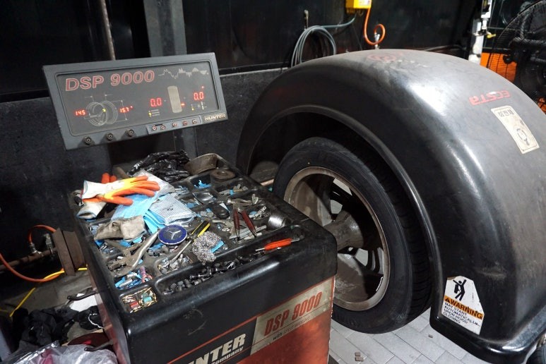 벤츠 E300 타이어 추천 금호타이어 마제스티솔루스 / 서울 구로, 양천, 동작, 관악, 영등포, 부천, 안양