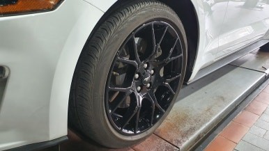 영등포동 머스탱-19인치 순정휠 블랙유광 분체도색 작업후기