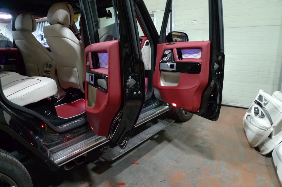 벤츠 신형 g 바겐 w464(gclass) 63amg # 실내 풀 인테리어 시공 # 버건디 레드 or 바닐라 화이트 투톤 콤비네이션 맞춤 시공 (시트,대시보드,트림풀트리밍,은하수무드등)