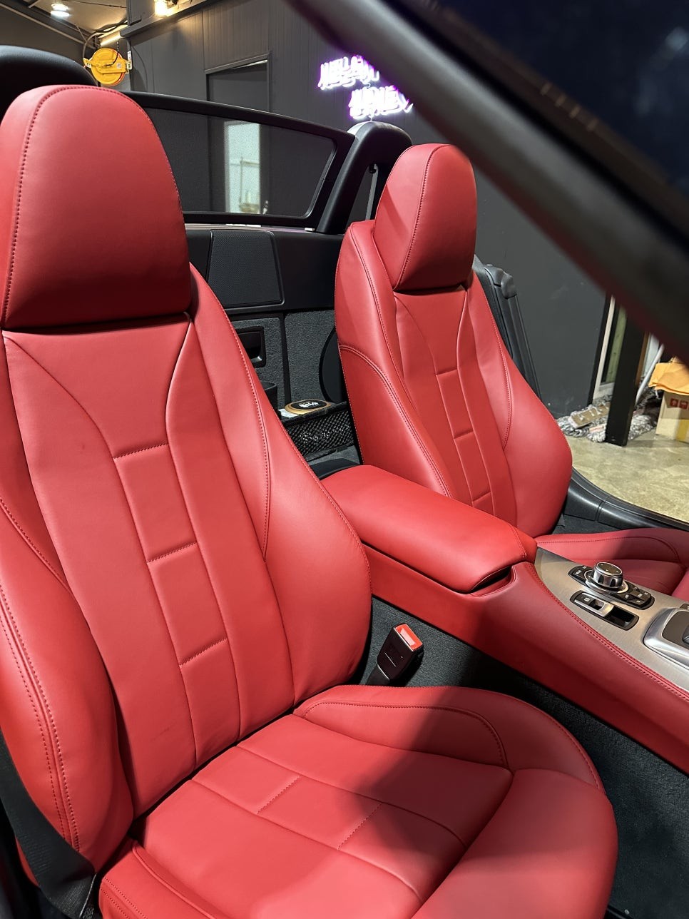 #bmw z4 e89 #실내풀인테리어 시공 (버건디레드&블랙 콤비)