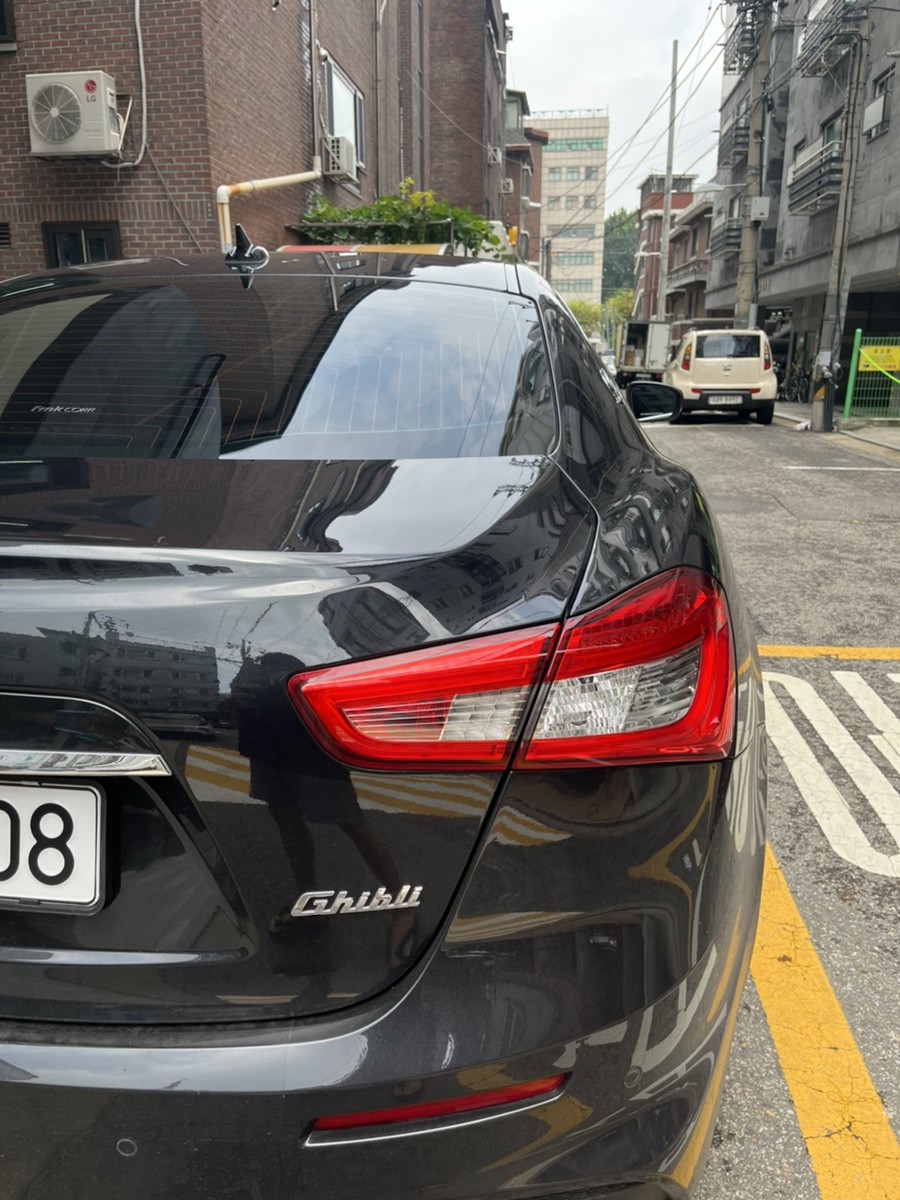 마세라티기블리 그란스포츠신형 테일램프 컨버전 작업 / 서울 영등포 양평동