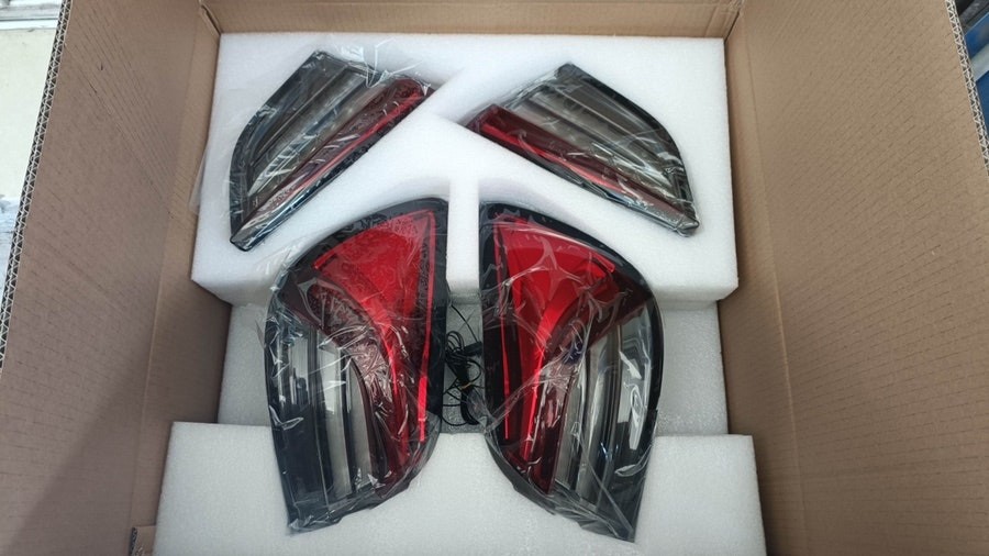 마세라티 기블리 및 르반떼 신형  트로페오 테일램프 팝니다 / 서울 영등포 양평동