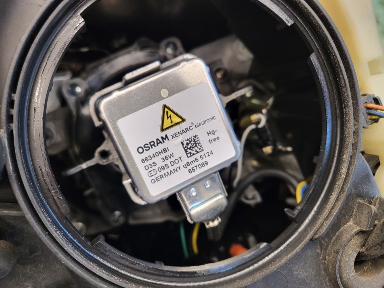 [제네시스DH] 솔라룩스 인천 대리점, 4900K D1S 하이스트비젼으로 HID 광량 업그레이드! / 인천 서구, 부평, 부천