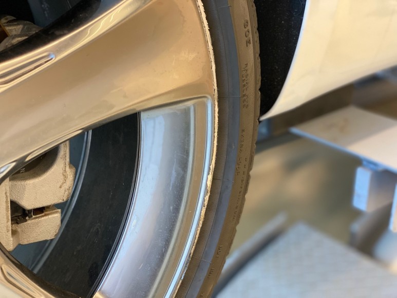 [제네시스 G80 rg3] 휠 기스로부터 방지해주고, 휠스크래치 가려주는 휠프로텍터 휠보레! 다양한 색상으로 드레스업까지 일석이조! / 인천 서구, 부평, 부천