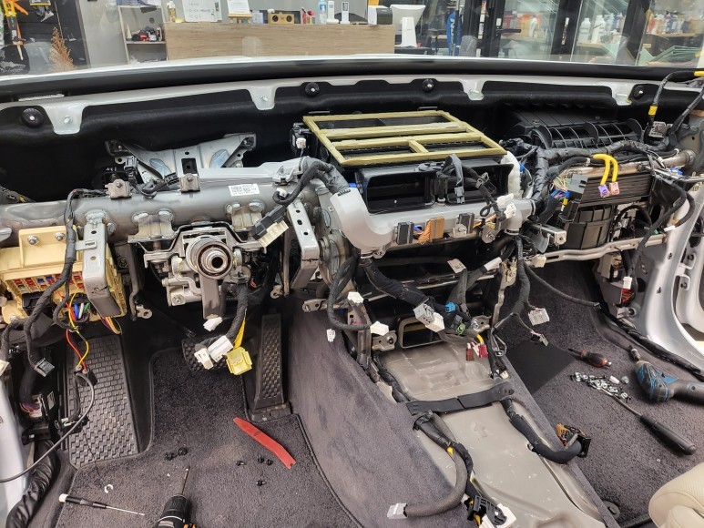 [제네시스g80] 나파가죽 대시보드 교체, 컬러커스텀으로 도색까지! / 인천 서구, 부평, 부천