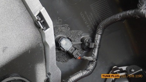 신형 카니발KA4 모니터링팩 ( 서라운드뷰, 후방 주차 충돌 방지 보조, 측방 주차 거리 경고) 모비스 순정 부품 튜닝 작업기 / 창원 의창구 서상동