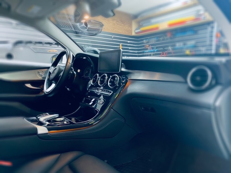 벤츠glc220d 테일램프교환.동대문벤츠중고부품.튜닝커스텀 / 동대문,광진구,중랑구