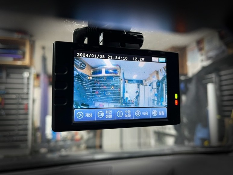 그랜저 hg 블랙박스장착 및 샤크안테나교환 해보자.장안동블랙박스장착점 / 동대문,광진구,중랑구