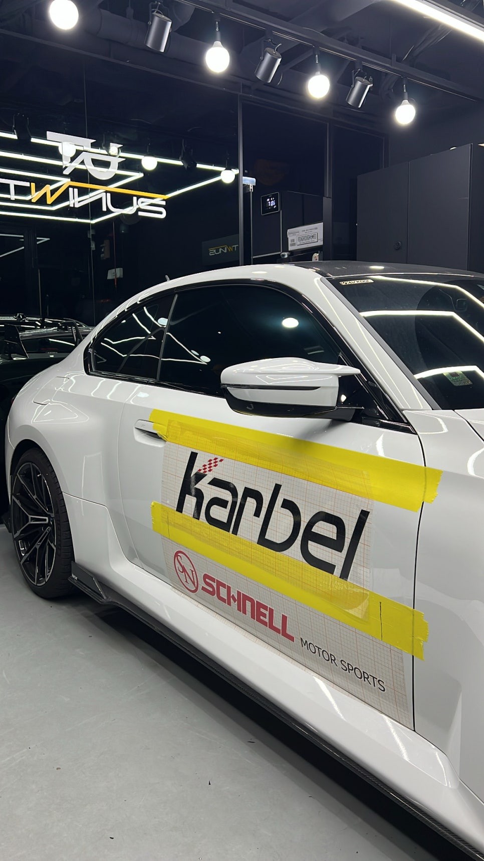 자동차 데칼 광고 랩핑, BMW M2에 새겨진 슈넬 그리고 카벨! / 안양시 동안구 관양동