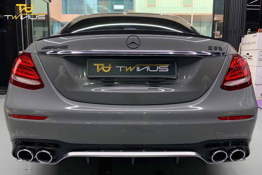 벤츠 E53AMG 전체랩핑 에이버리 락그레이 시공 / 안양시 동안구 관양동