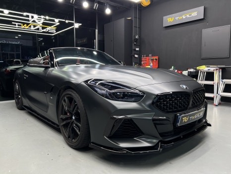 안양 랩핑, BMW G29 Z4 시공 성지인 이유. 에이버리 사틴 블랙락그레이 메탈릭 인스톨 사례. / 안양시 동안구 관양동