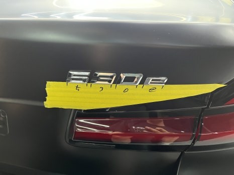 부천 랩핑, 빛을 흡수하는 파급력. BMW 5시리즈 고광택 무광 블랙. / 안양시 동안구 관양동