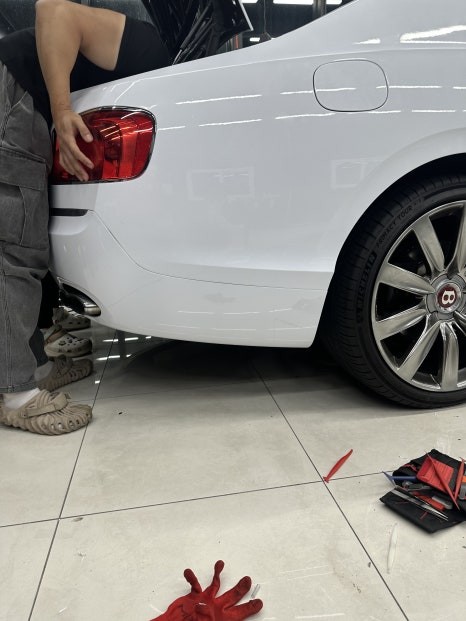 벤틀리 플라잉스퍼 전체랩핑 고광택 피아노 화이트! 평택 랩핑잘하는 곳 커스텀엠 평택랩핑/아산랩핑/오산랩핑/안성랩핑 / 평택 도일동