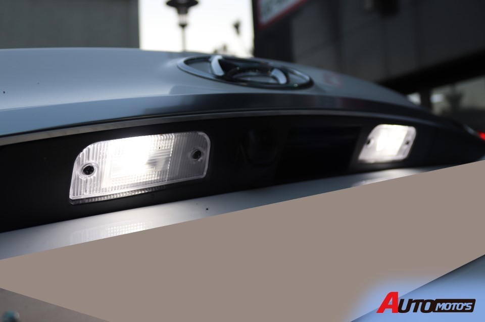 싼타페TM 그릴망 , 실내등 후진등 LED 작업했습니당^0^ [아우토모토스] / 서울 중랑구