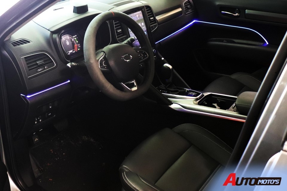 ★자동차튜닝★QM6 엠비언트무드등 대쉬보드 도어1열[스마트폰연동]작업!내차의 분위가가 예술~~입니다.[서울튜닝/국산차 수입차전문점]§§아우토모토스§§ / 서울 중랑구