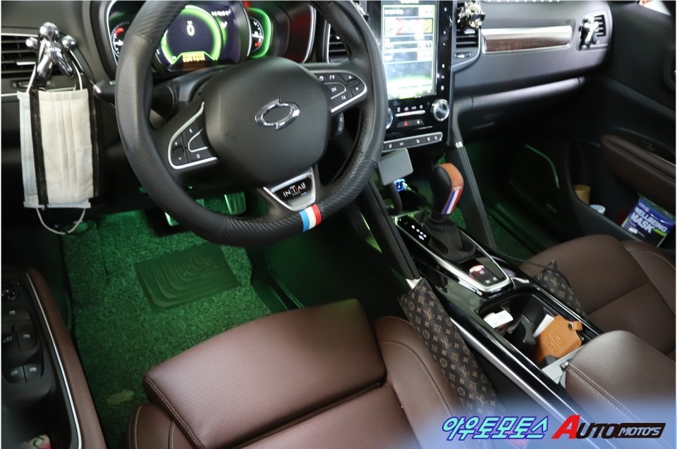 §§아우토모토스§§ 엠비언트무드등1열 풋등작업 [스마트폰연동] [서울자동차튜닝] / 서울 중랑구