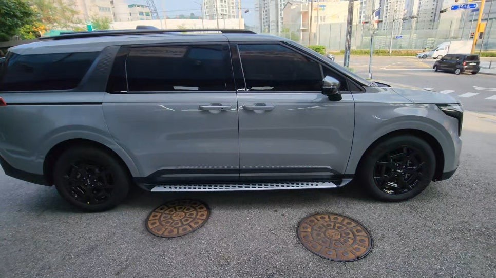 2025카니발 그래비티 사이드스텝 튜닝 승하차 편의성과 디자인 모두 잡았다 ! / 서울 중랑구