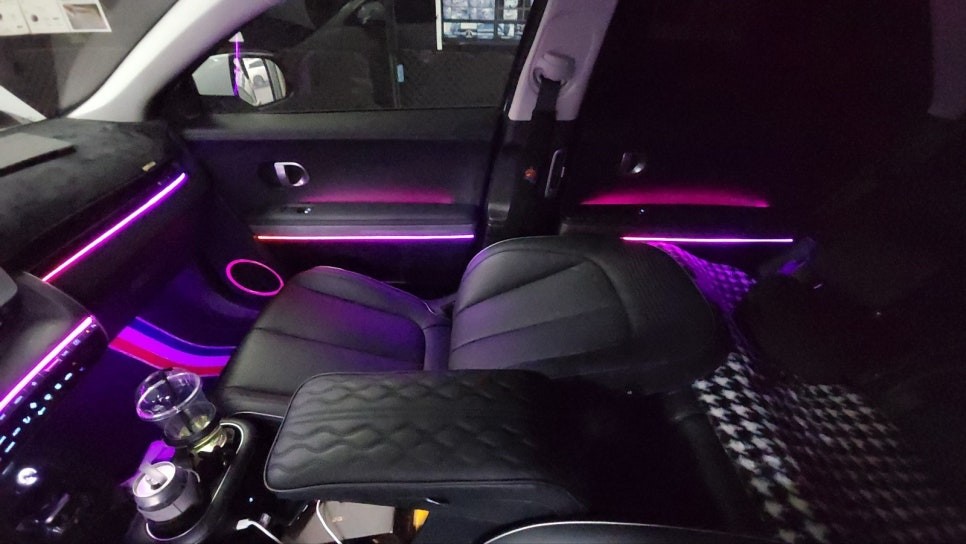 아이오닉5 코더스엠비언트 시공으로 실내에 핫한감성~ 드라이브 떠나요! / 서울 중랑구