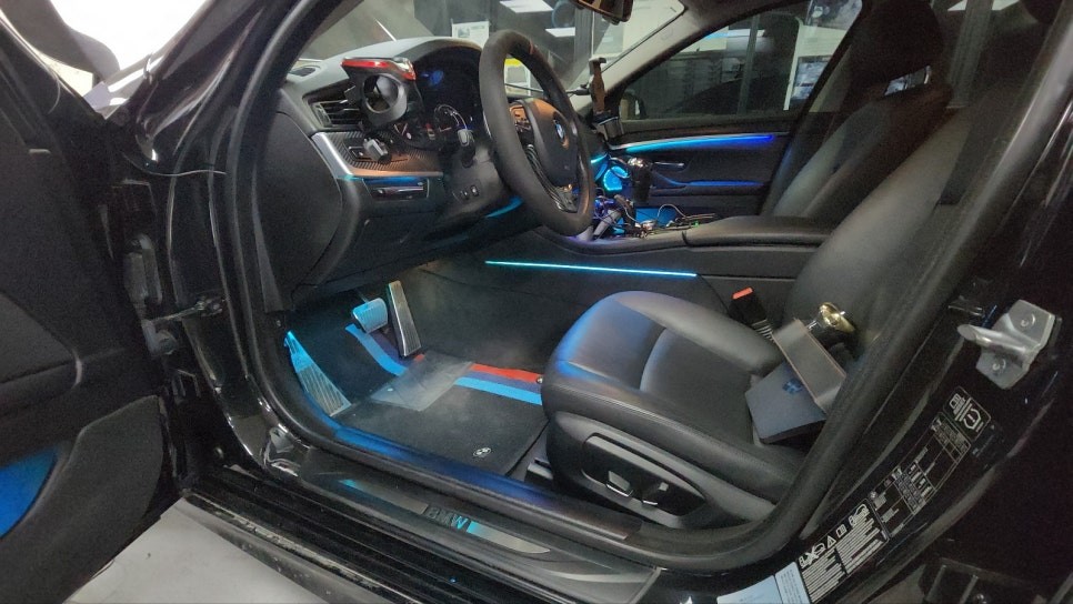 실내가핫해졌다 !!BMW 5시리즈 코더스엠비언트 BMW528i 시공후기 / 서울 중랑구