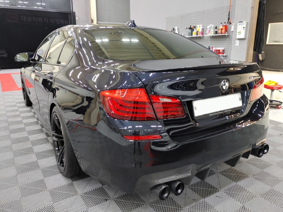 BMW 5시리즈 수성광택+외부 그래핀코팅[일산 워시팩토리]