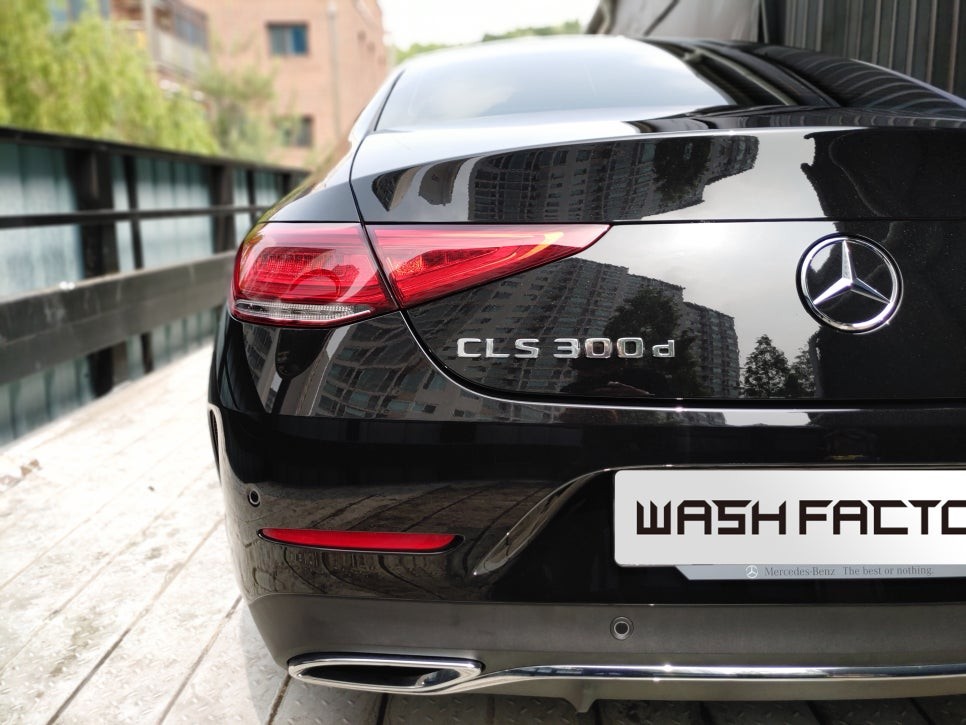 벤츠  CLS300d 티타늄코팅으로 눈부신 광빨을 !