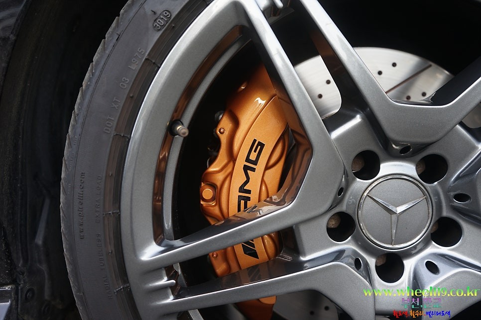 벤츠 E63 휠도색 방법 및 캘리퍼도색 휠119 / 서울 강남