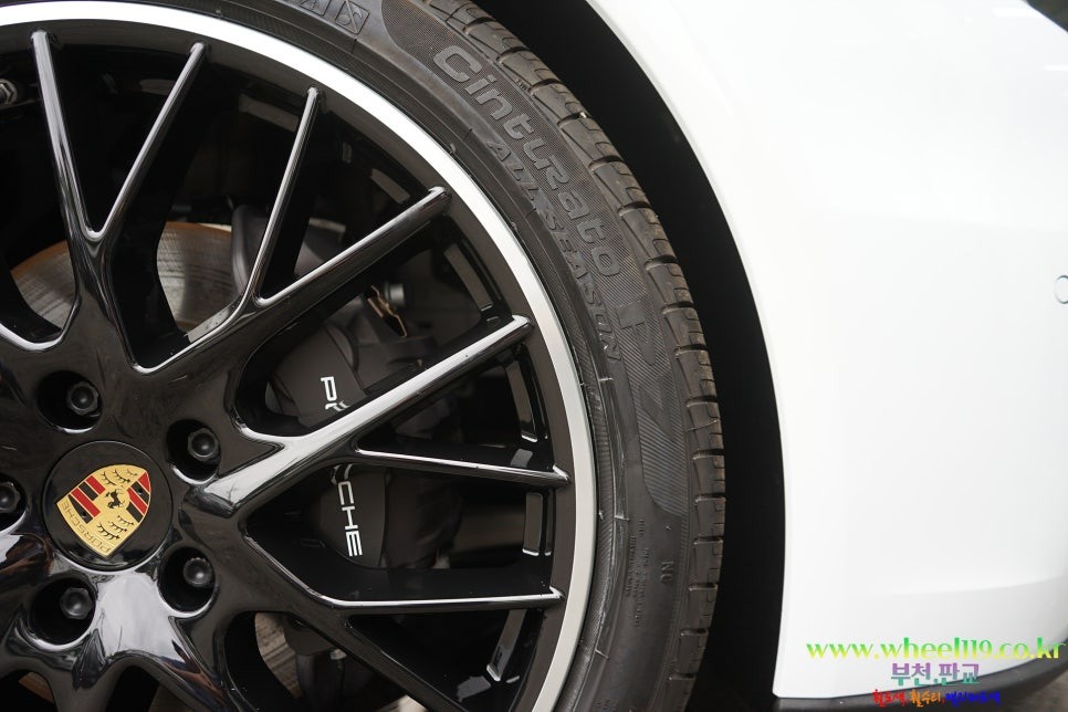 포르쉐 파나메라 커팅 및 검정유광 휠도색 휠119 / 서울 강남