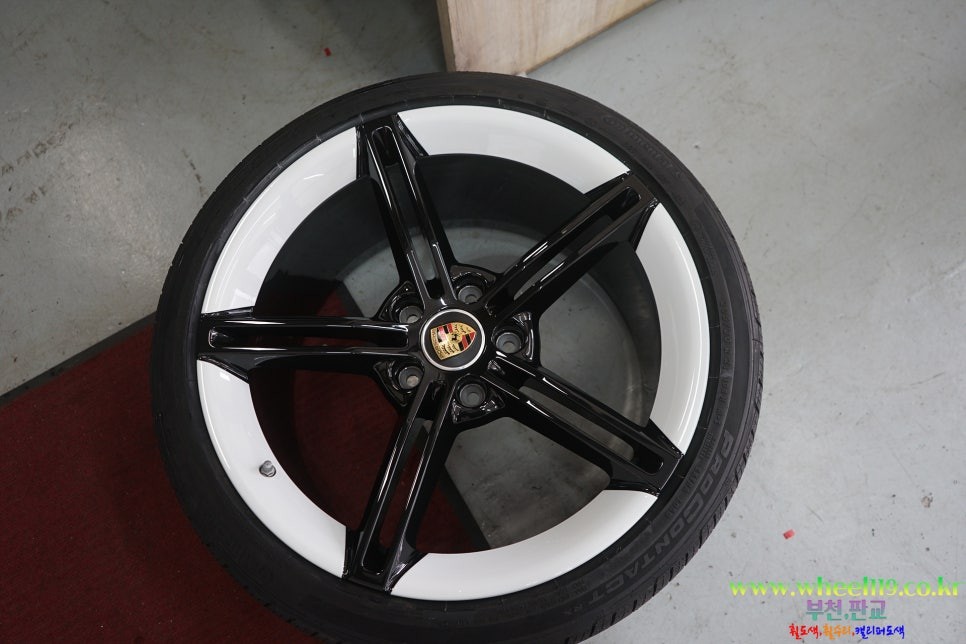 포르쉐 타이칸 커스텀 휠도색/캘리퍼도색 휠119 / 서울 강남