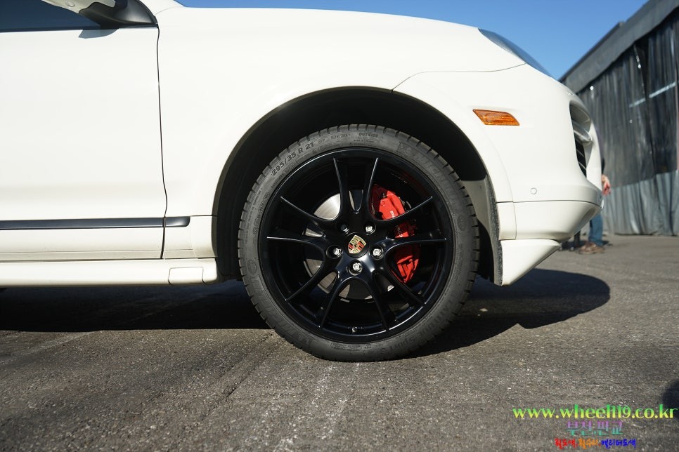 포르쉐 카이엔 휠 박리후 블랙반무광 휠도색 휠119 / 서울 강남