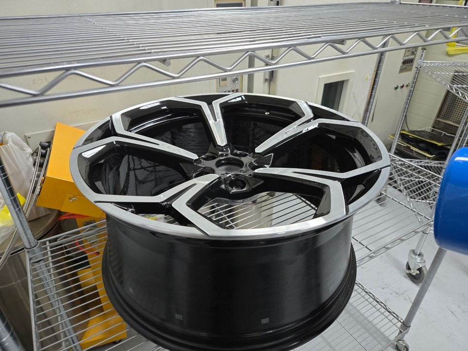 람보르기니 우루스 휠 복원 명가 wheel119 / 서울 강남