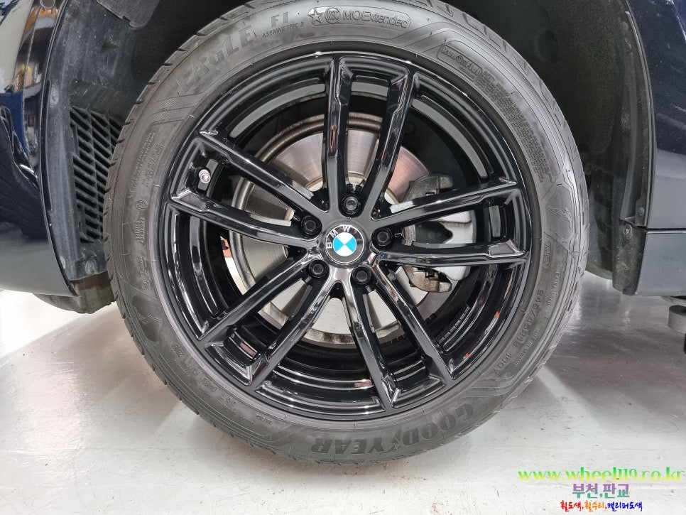 BMW G30 휠도색 블랙유광 휠119 / 서울 강남