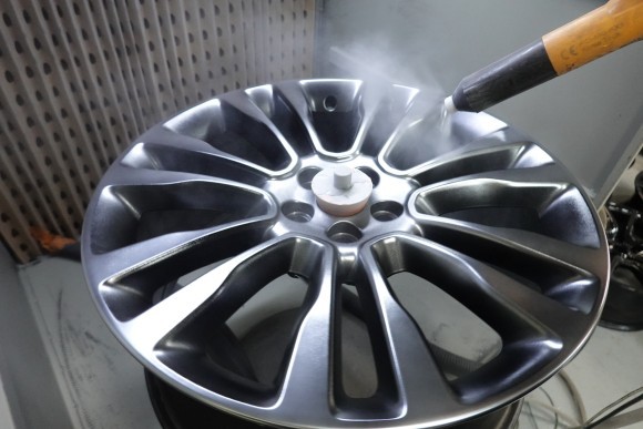 휠도색가격 휠스미스 링컨 컨티넨탈 고스트크롬 휠 도색 작업후기! / 남양주, 구리, 의정부, 서울 노원