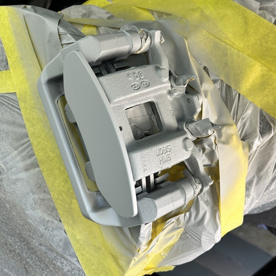 [부산휠복원][해운대 휠수리][자동차 캘리퍼도색] 제네시스 gv80  브레이크 도색 작업!! / 부산 해운대 송정동