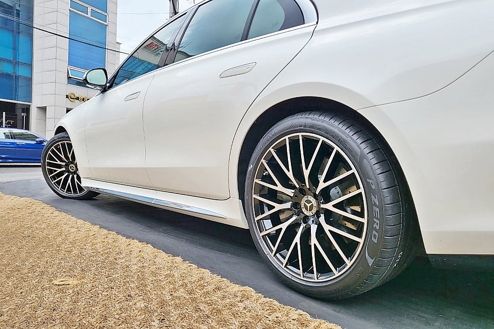 벤츠 s400d s580 정품 20인치 휠 & 피렐리 뉴피제로 PZ4 NCS(스펀지) 255 40 20 285 35 20 타이어 장착 작업후기!!