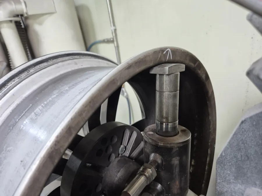 [아우디 S7 핸들과 차체의 진동과 떨림. 원인과 해결법 휠브라더스] / 동탄, 오산, 수원, 용인, 화성, 평택