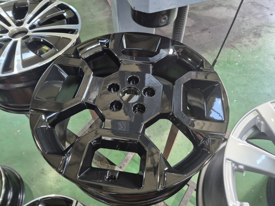 [공지] [기아 쏘렌토 20인치 블랙 휠 스크레치 복원] / 동탄, 오산, 수원, 용인, 화성, 평택