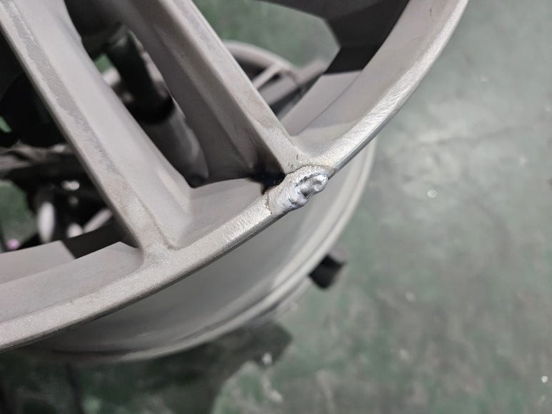 [휠클럽] 일산 휠복원 전문 / 제네시스 G70 18인치 알곤용접 휠복원 / 파주시 신촌동
