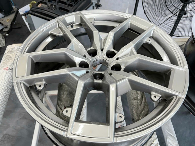 [울산휠랜드] BMW 520 아크릴 클리어 파우더분체 코팅 (휠 커스터마이징 휠도색) / 울산 울주