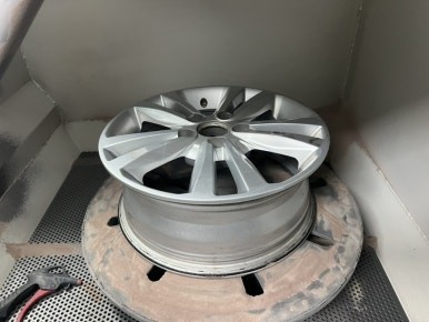 [KGM 티볼리 16인치 메탈릭실버 순정휠 휠복원 경기광주 휠복원 휠도색 휠교체 타이어] 용인 성남 하남 수원 분당 / 경기광주 문형동