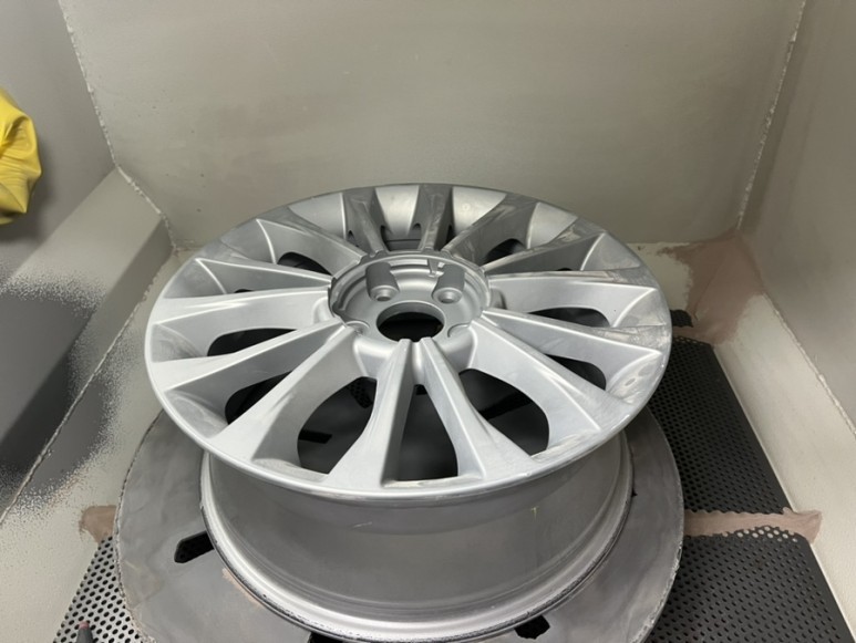 [현대 LF소나타 순정 17인치 휠 휠복원 경기광주 휠복원 휠도색 휠교환 타이어 휠사무소] 분당 용인 성남 하남 수원 / 광주. 성남, 용인, 수원