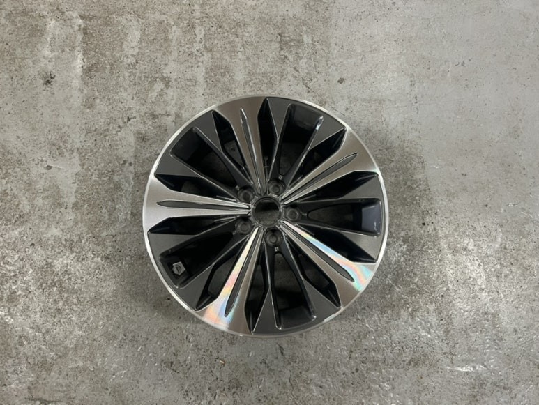 [기아 K8 하이브리드 18인치 순정휠 휠복원 미쉐린 245 45 18 프라이머시 AS 타이어교체 경기광주 휠복원 휠도색 휠교환 타이어] 분당 용인 하남 수원 성남 / 경기광주 문형동