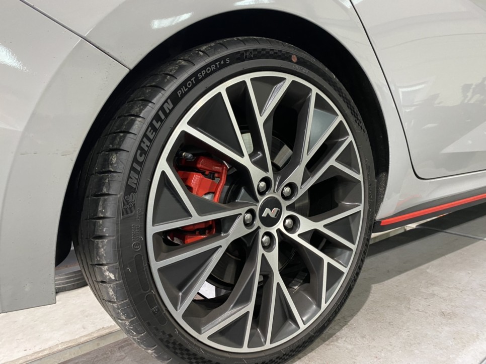 화성휠도색 아반떼N라인 19인치 유광블랙 분체도장으로 고퀄리티완성 / 화성시 팔탄면