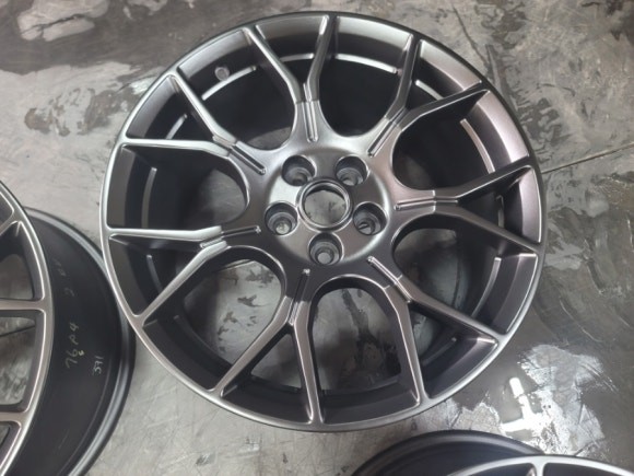 수원휠도색 포드 머스탱 블랙반무광 / 수원 탑동