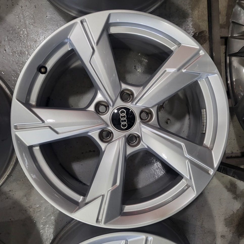 대품+19만원]18인치 아우디 A6 순정 휠[명품휠스토리] / 경기 시흥 | 오늘의카 - 튜닝,정비 시공후기 모음 앱