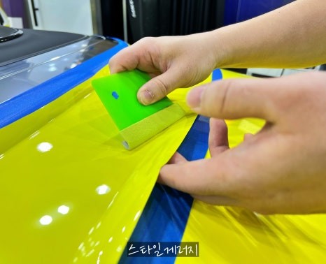 벤츠랩핑 전문 벤츠CLE 카브리올레 전체랩핑 뚜따 할 맛 나는 이 컬러 어떤데?? 영등포랩핑 잘하는곳 / 양천구 신정동