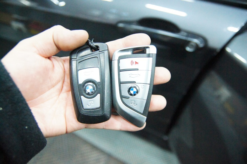 수원 에스튠 -BMW F20 포칼 스피커 교체 / 신형키복사 / 하이패스 / 카플레이터치모니터(안드로이드오토) / 수원, 광교, 동탄