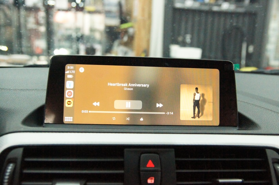 수원 에스튠 - BMW 쉐도우__ 8.8순정 터치모니터 + 애플카플레이 / 패들 장착 / 공조기장착 / 수원, 광교, 동탄